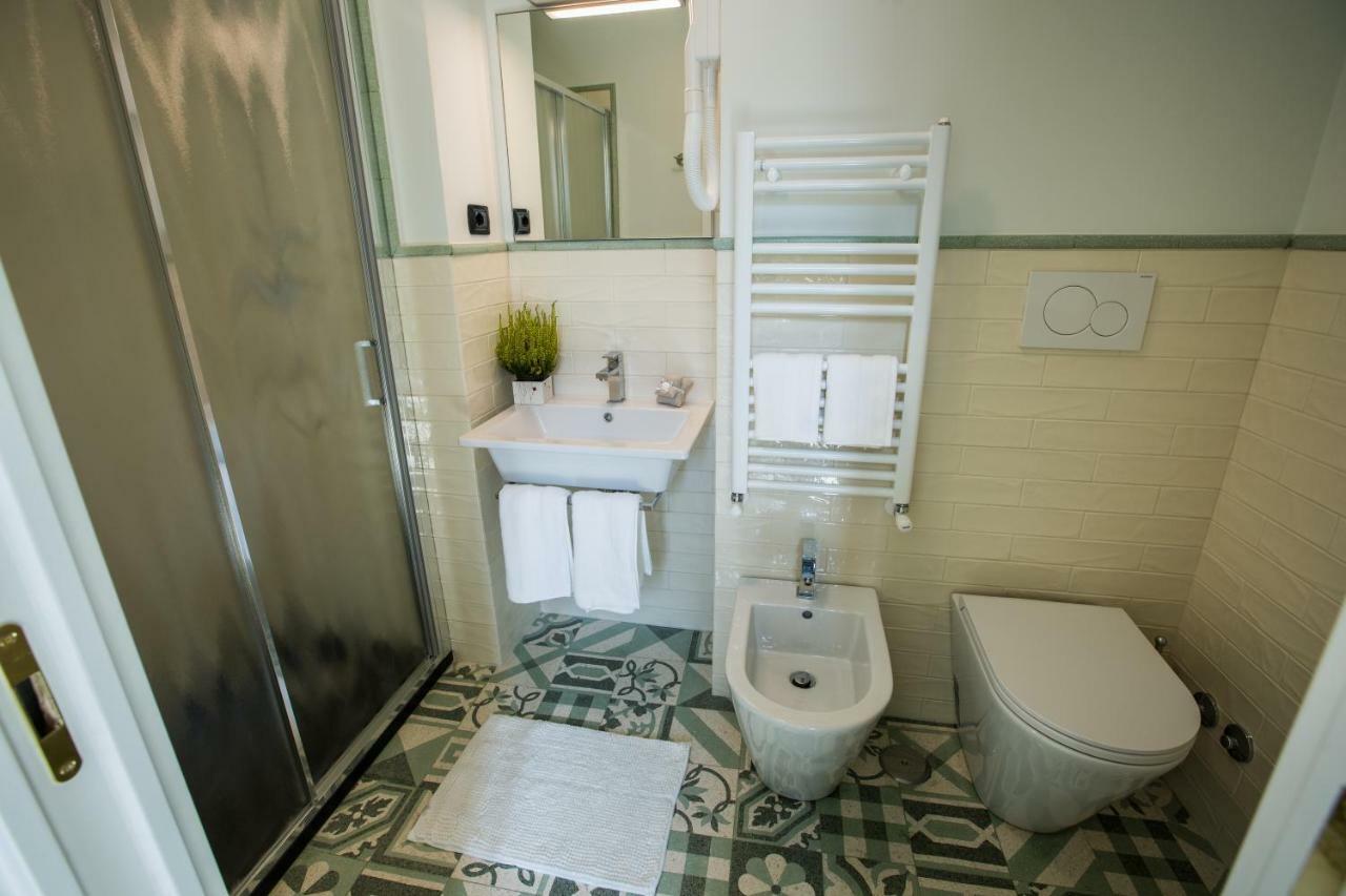 Art Nouveau Roma Colosseo Suites ภายนอก รูปภาพ