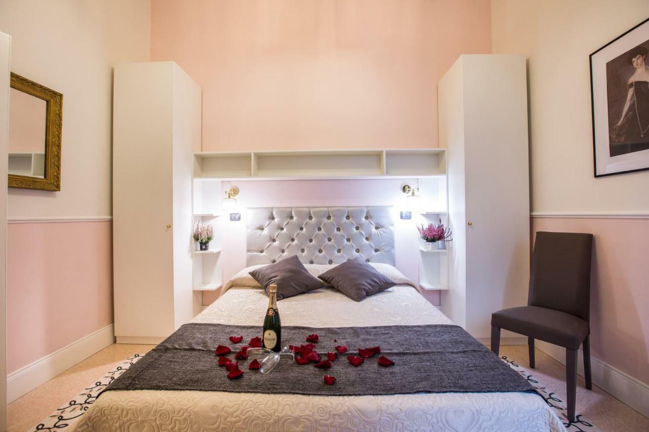 Art Nouveau Roma Colosseo Suites ภายนอก รูปภาพ